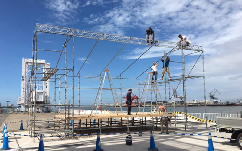 ステージ組み立て