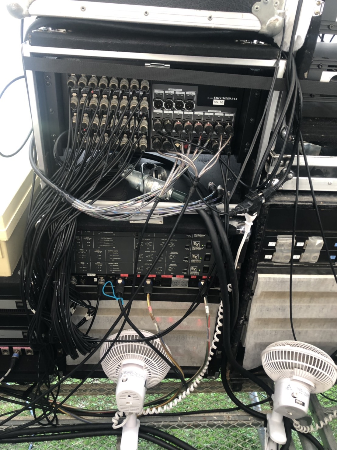 54F803F4-BB84-434D-8454-88122588D17F