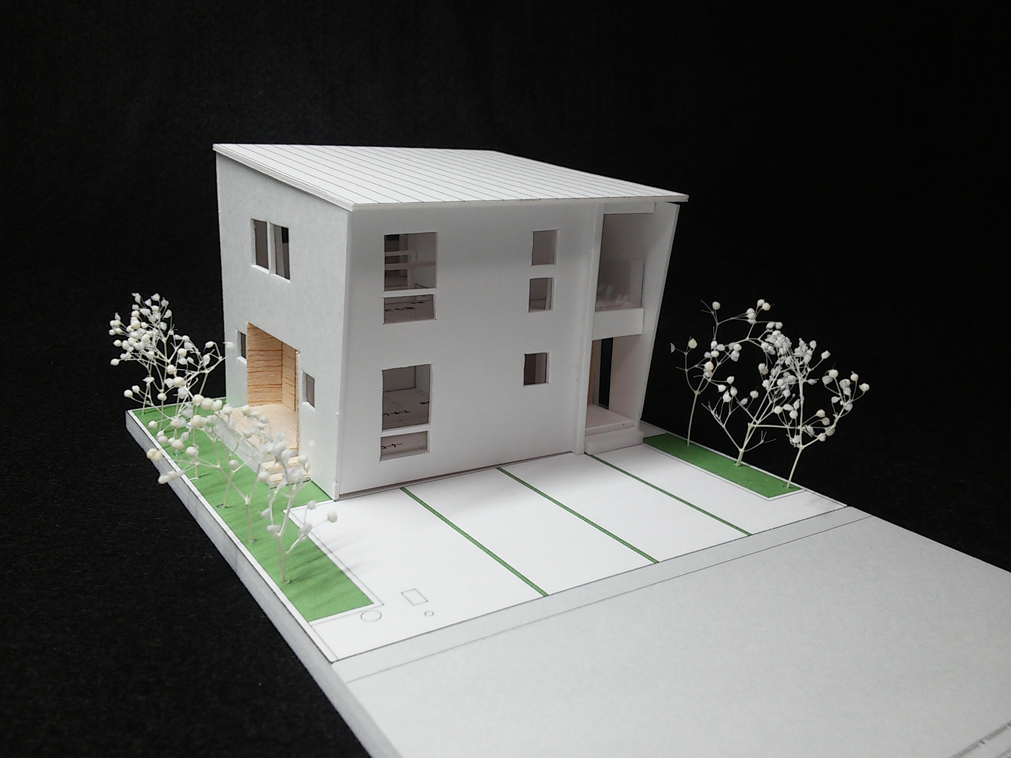 MK HOUSE