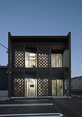 №06 外観夕景(2)