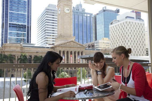 オーストラリア留学 ブリスベン Browns バルコニー 1 名古屋・岐阜・大垣 留学エージェント