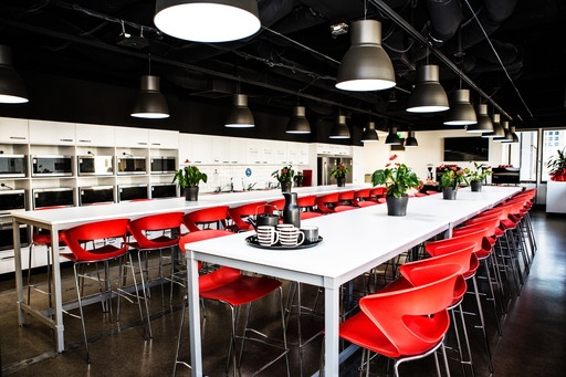 オーストラリア留学 ブリスベン Browns キッチン 2 名古屋・岐阜・大垣 留学エージェント