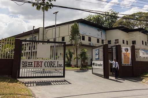 フィリピン クラーク HELP 玄関 1.jpg