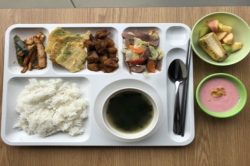 フィリピン留学 バギオ PINES パインス Lunch 3