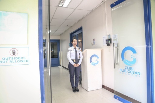 フィリピン セブ Cebu Blue Ocean 校舎入り口