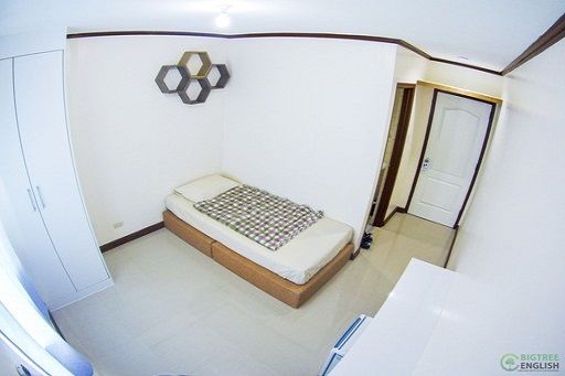 フィリピン クラーク BIGTREE 寮部屋(1人部屋)