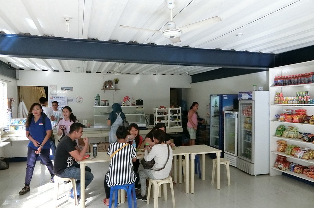 フィリピン セブ島留学 CELLA Premium Campus 敷地内売店 1 名古屋 岐阜 留学エージェント