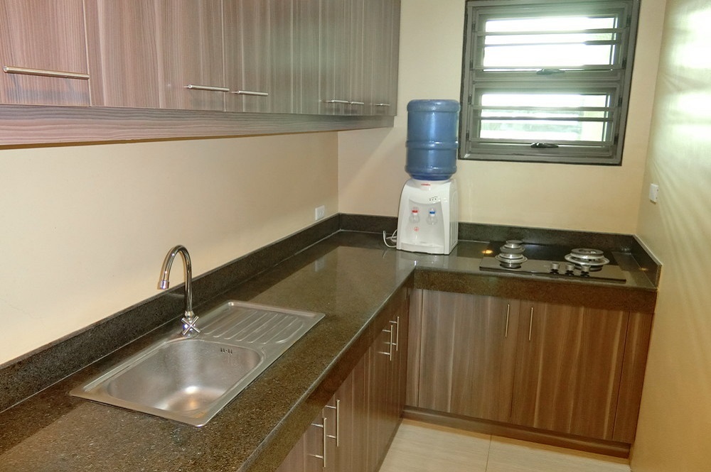 フィリピン セブ島留学 CELLA Premium Campus 学生寮 キッチン 1 名古屋 岐阜 留学エージェント