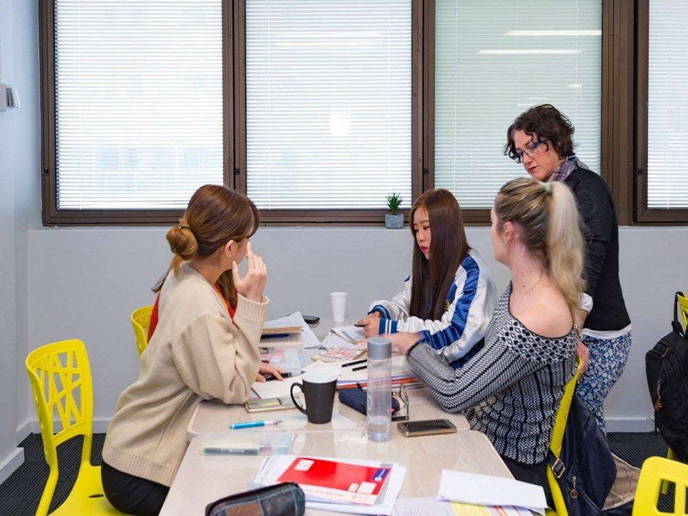 オーストラリア ブリスベン留学 ワーキングホリデー Sun Pacific College 写真 クラス 2 ライフアブロード