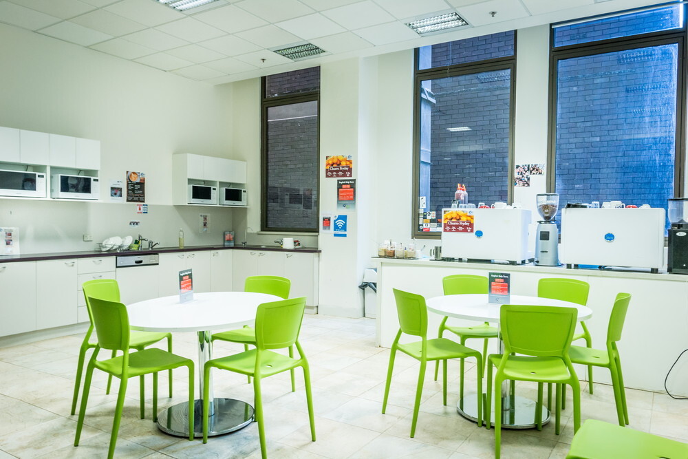 オーストラリア 留学 ワーキングホリデー メルボルン ULG 休憩室 ライフアブロード