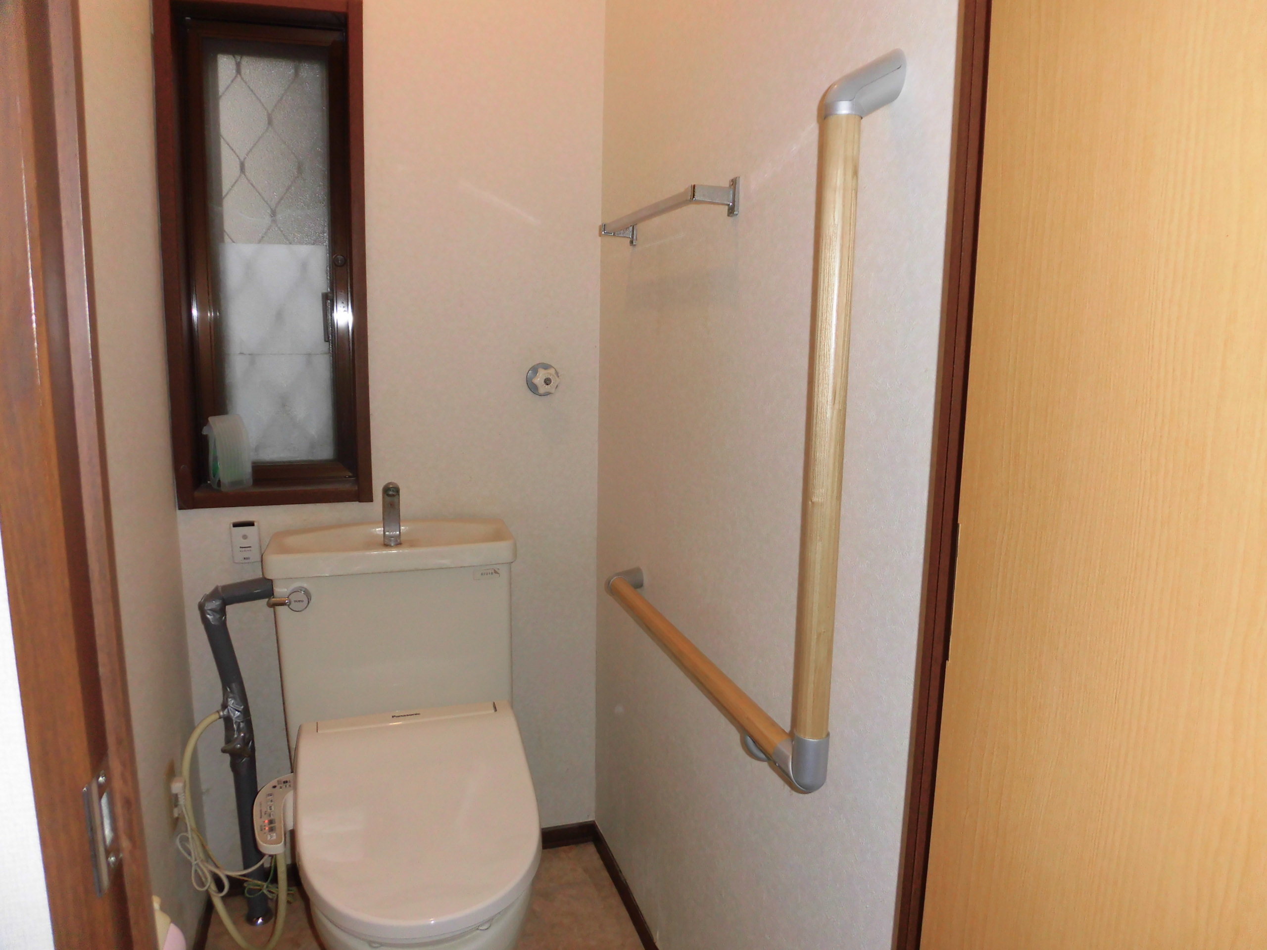 トイレ手摺