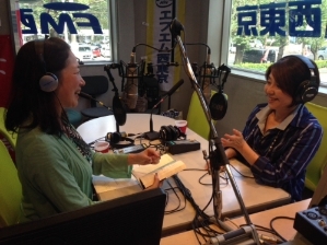 FM西東京放送の様子