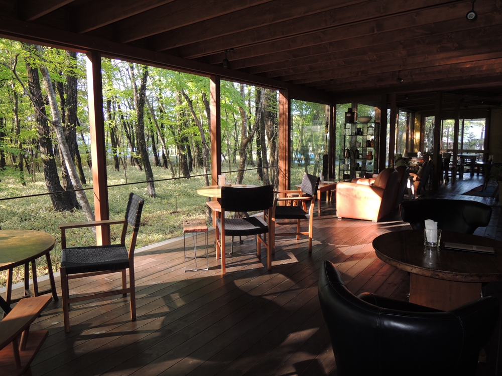 店内_ダイニングカフェボリジ