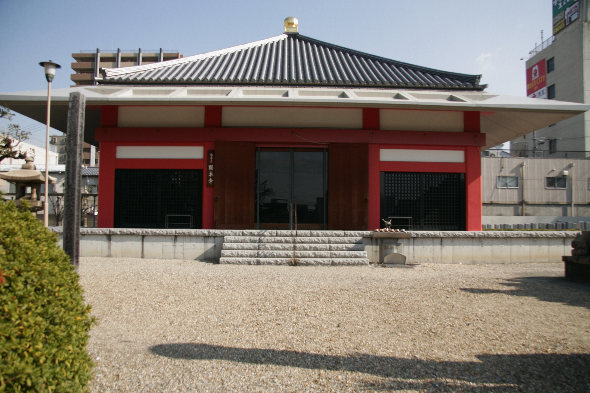 本堂2