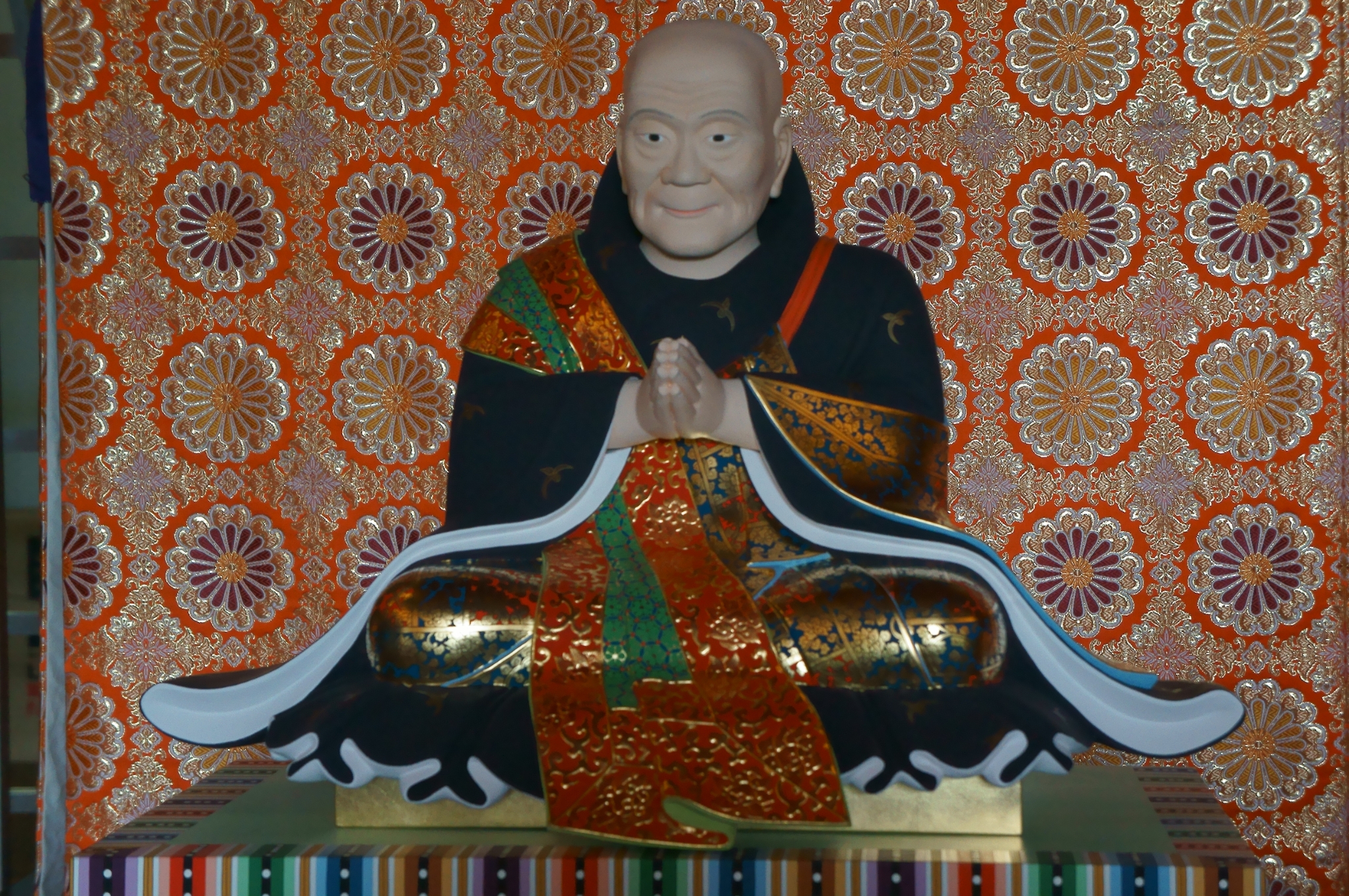 日隆聖人御木像