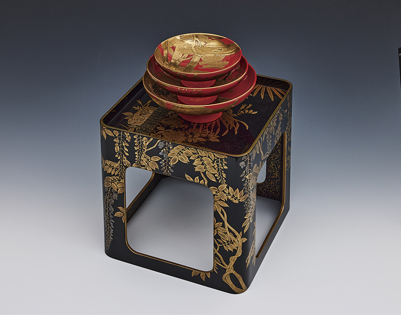 2-5丸市美術_花鳥蒔絵三組盃・盃台 沢田宗沢作