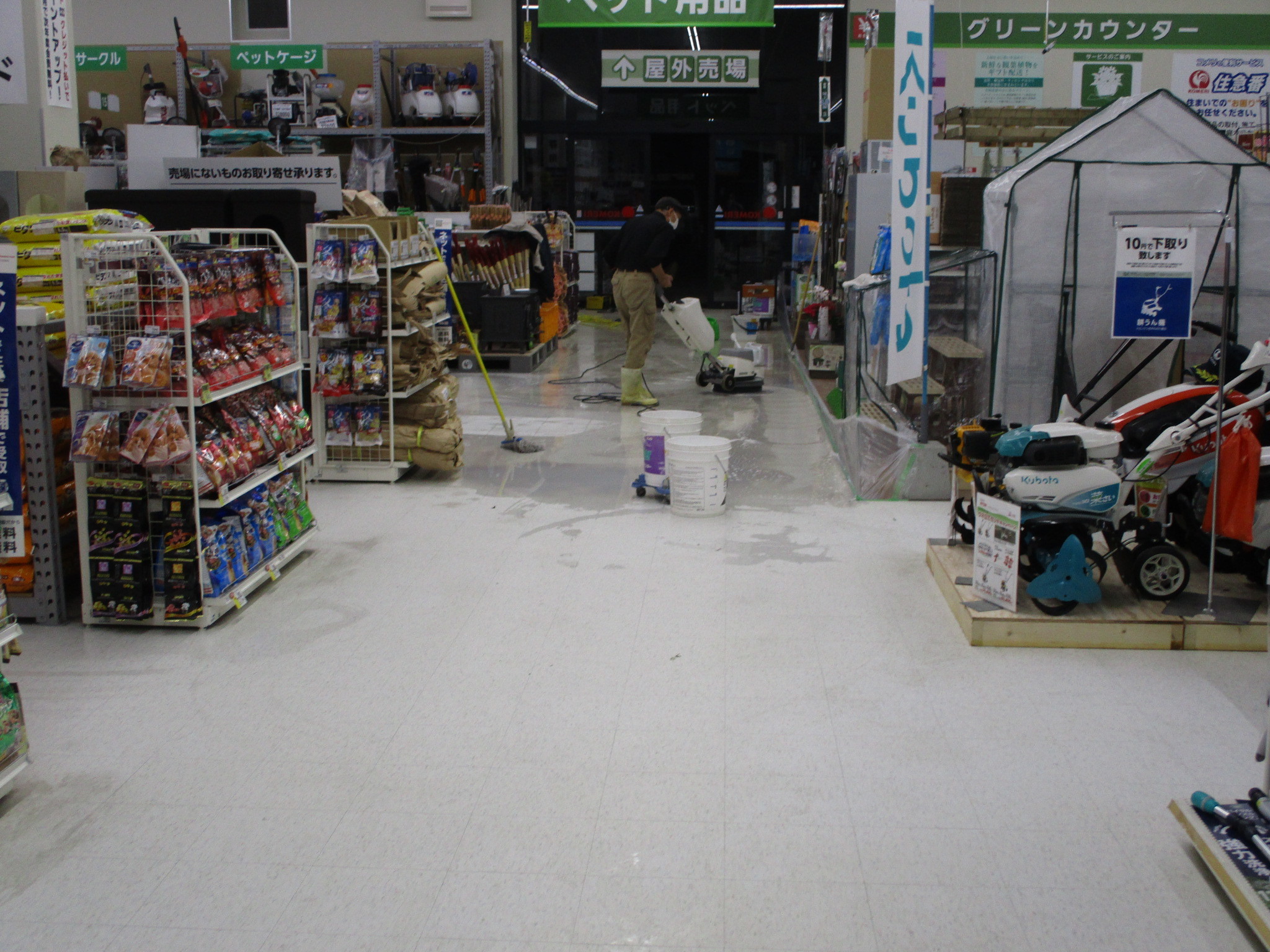作業中01