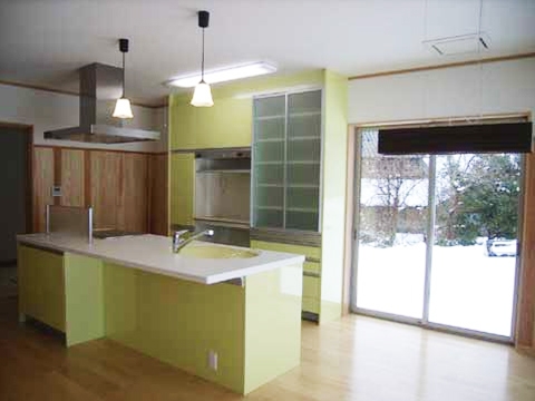 木のぬくもりを感じる家05