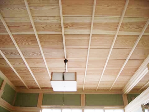 木のぬくもりを感じる家07