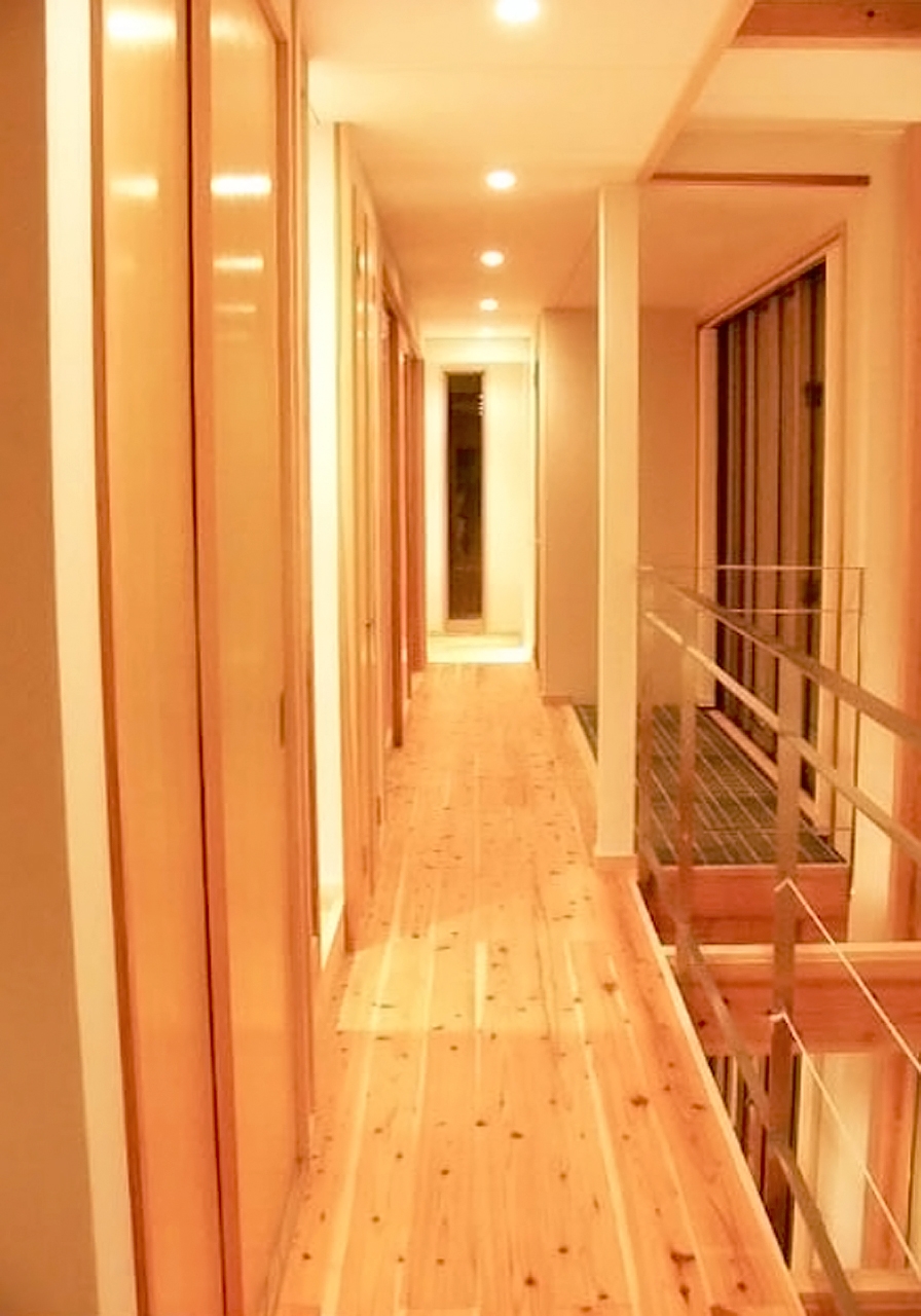 自然素材たっぷりの家