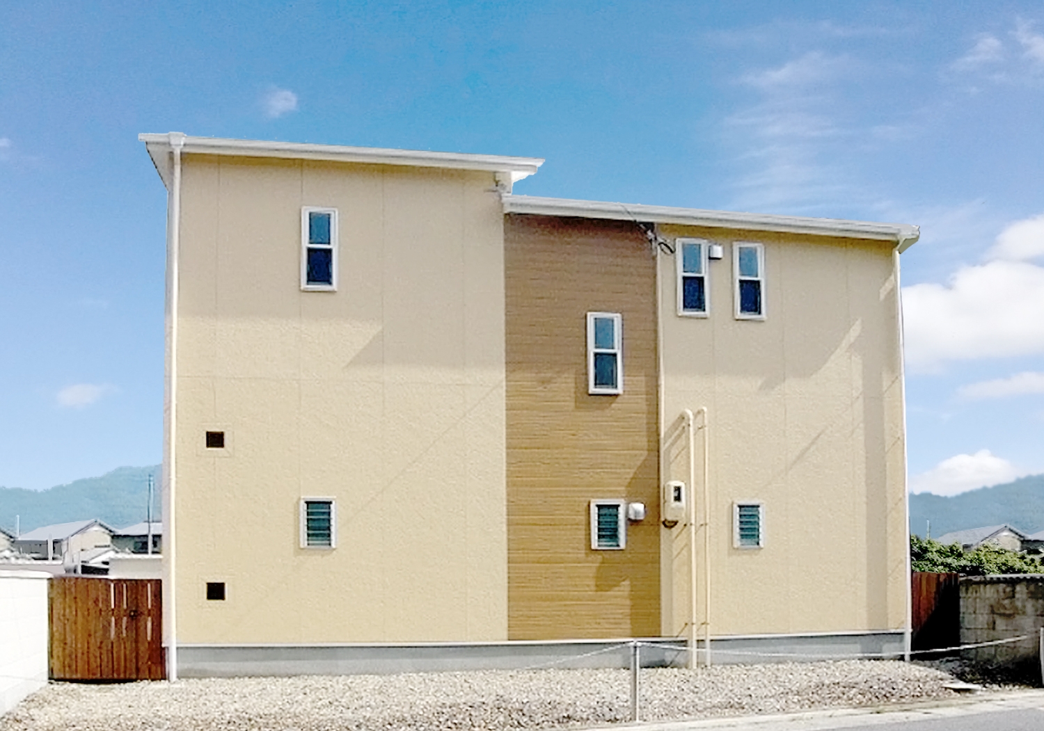 コンパクト・ハウス