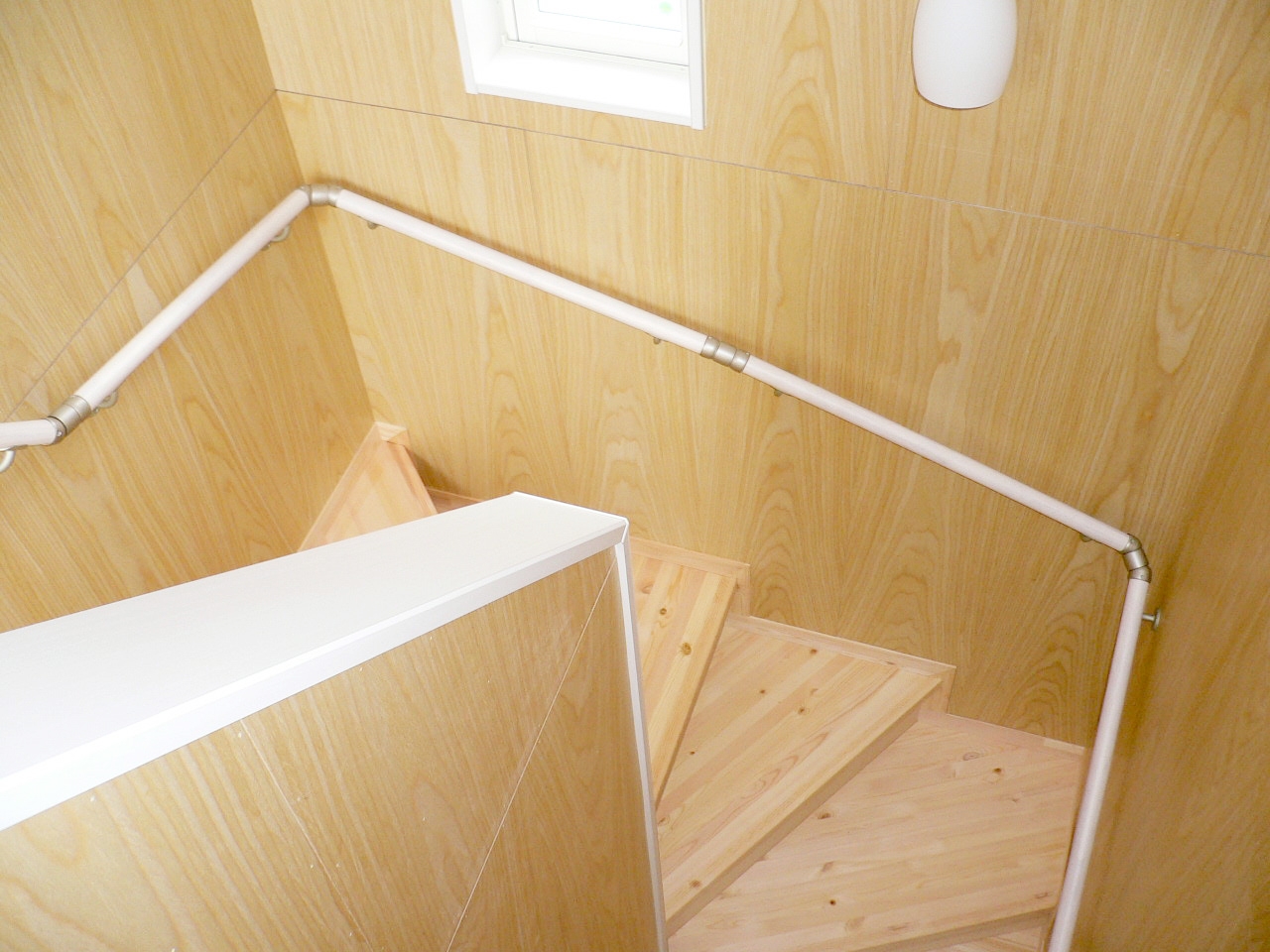 コンパクト・ハウス