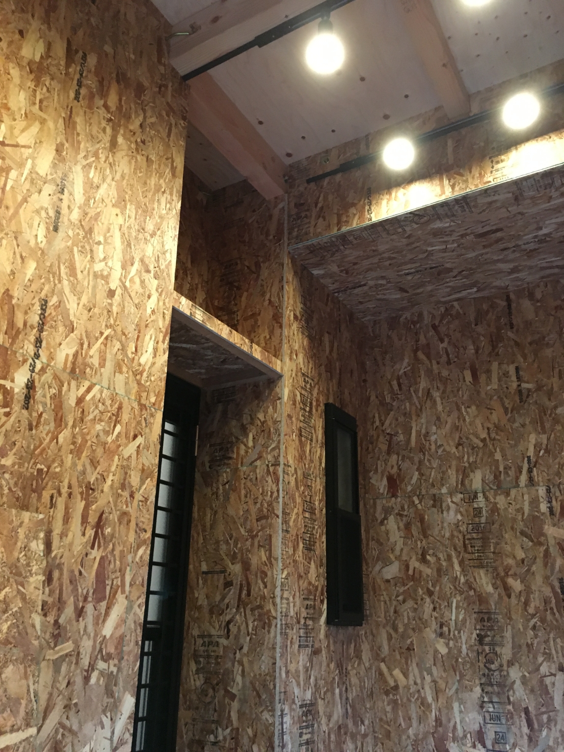 30.サーファーの家