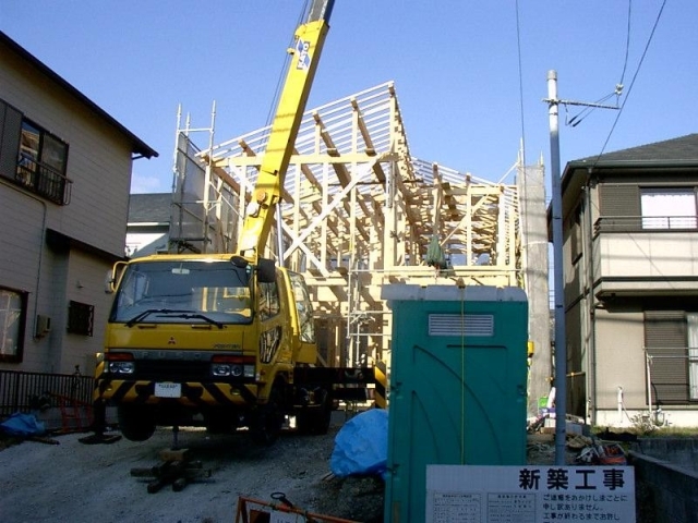 建て方作業の様子