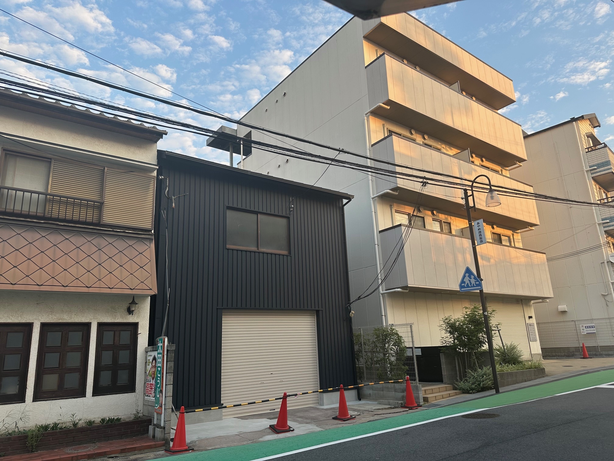 金物屋001