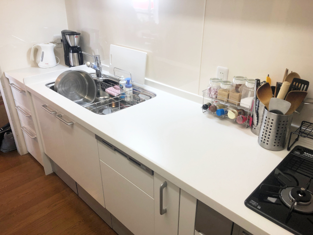 8242556F-A966-4B52-AFD3-AA82470DC52Es