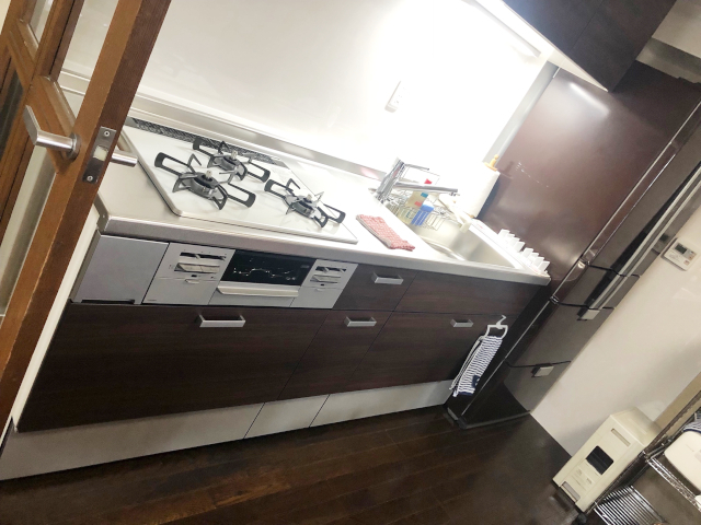 23E5C79E-BEBA-47C4-9F2B-8133D24183C2s