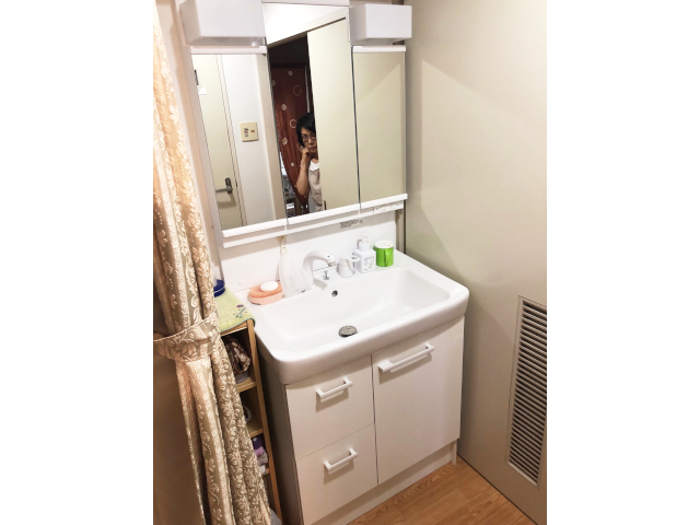 74AD1A24-8640-446F-BE2A-5B9EBF7D6E53s