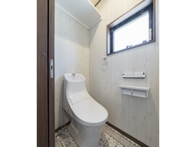 096-EXS20180422_minis