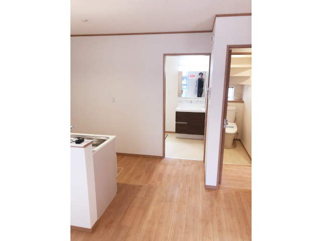 4023133D-F48C-43E4-9BA1-A1B8656C0982s