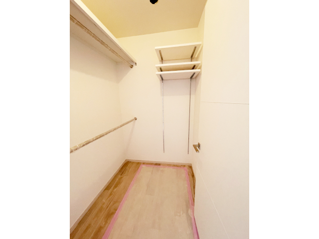 90973647-D9E8-461B-B0F2-2F8E6907F079S