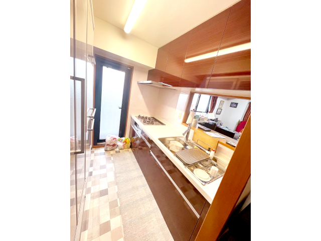 7B4FD909-380A-4417-BF05-D9F18C328A9Ds