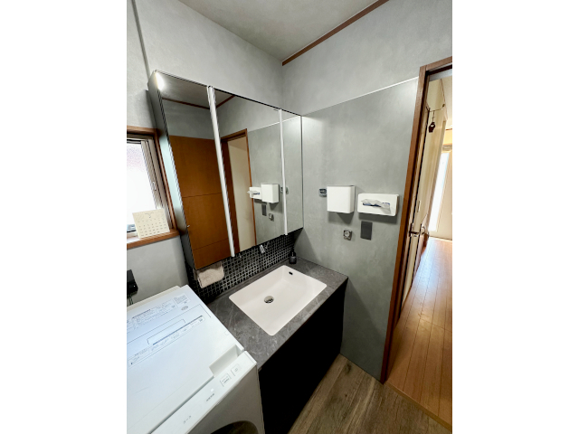 6CF0B10A-48CC-4A52-B789-70219738CF98s