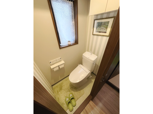 8A1DF305-AD2F-42A4-A15F-24CB12C7B018s