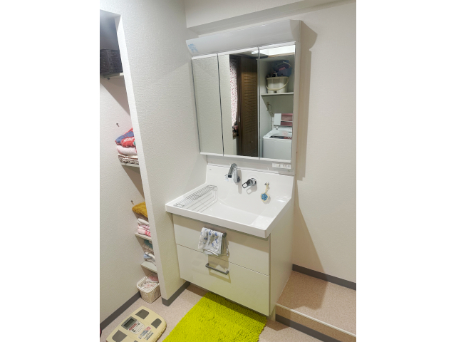 9CCFBF04-8CE4-4973-95A8-B008ED700240s