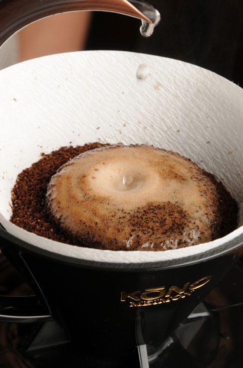 注文を受けてから一杯ずつひいていれる珈琲