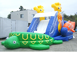 エア遊具くまのみスライダー(ワ)