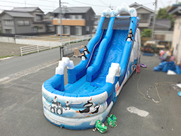 エア遊具ペンギンスライダー(ワ)