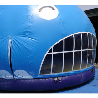 ふわふわ遊具 くじら