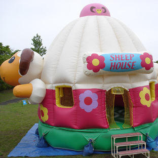 ふわふわ遊具シープ