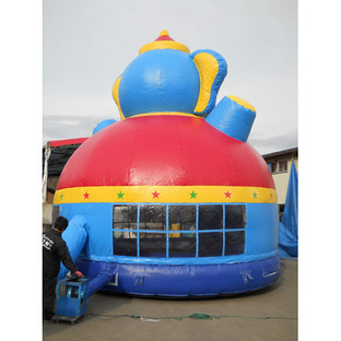 ふわふわドームゾウ