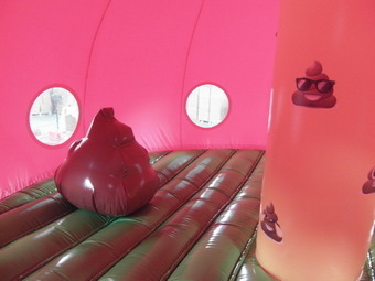 エアドームうんち