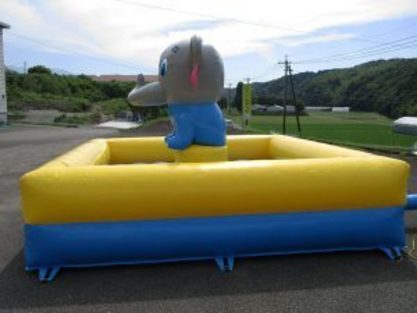 ふわふわボールプールパンダ