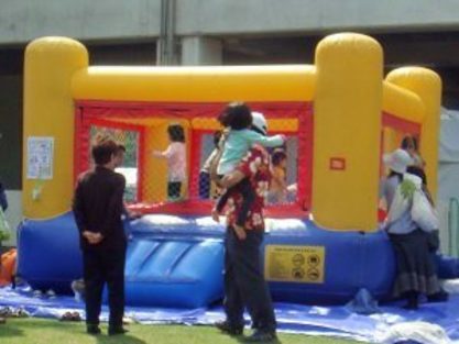 エア遊具くまのみプール