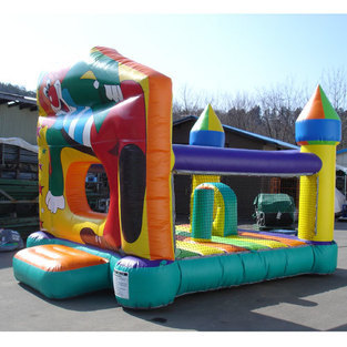 ふわふわ遊具ピエロハウス