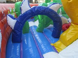 エア遊具カニさん